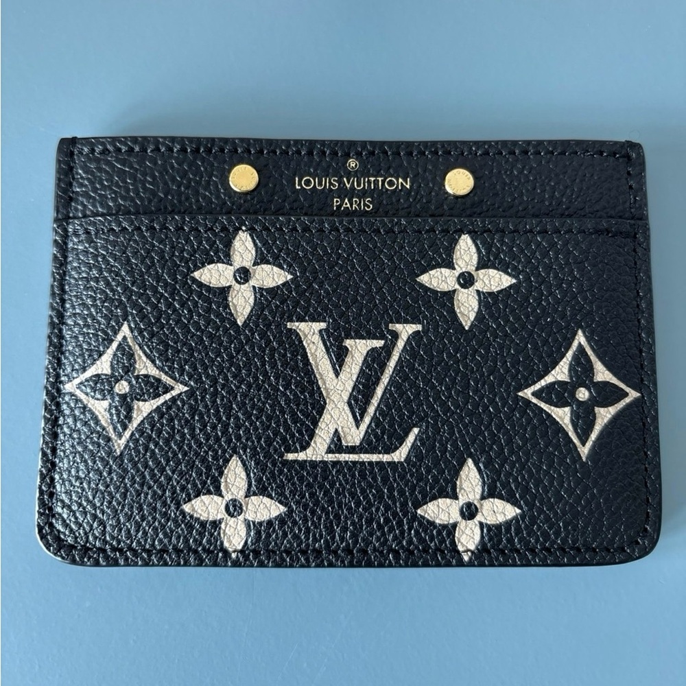 New Louis Vuitton Black and White Monogram Card Holder